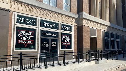 Embrace The Chaos Tattoo Studio