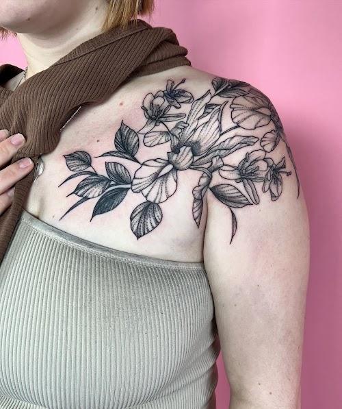 Lady Magnolia Tattoo & Piercing