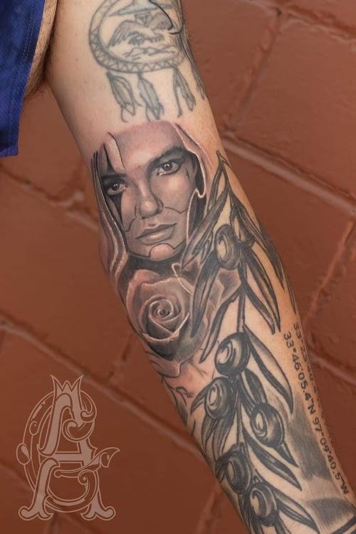 Avant Garde Tattoo:NO WALK INS/NO PIERCINGS/BOOKS FULL