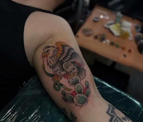 Paradise Tattoo Shop