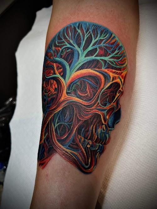 Monumental Ink Tattoo Studio