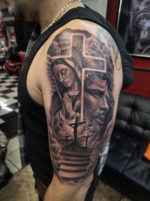 The Good Life Tattoo Parlor