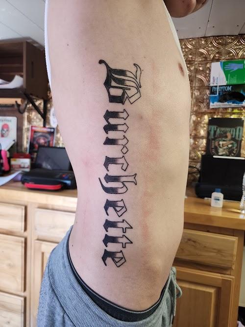 Girl 2 Tattoo U