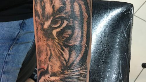 Adrenaline Tattoo & Body Piercing