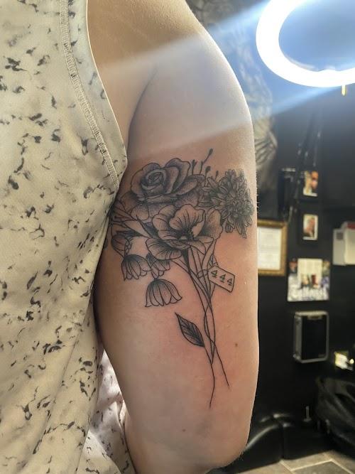 Seven Ink Tattoos And Piercings