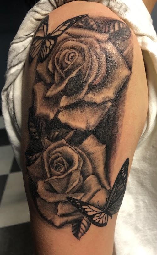 A1 Tattoos and Piercings
