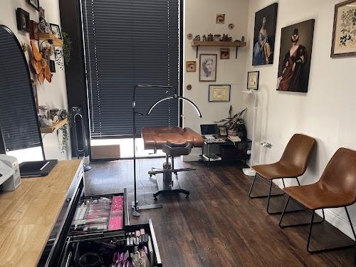 Bladed Beauty Boutique