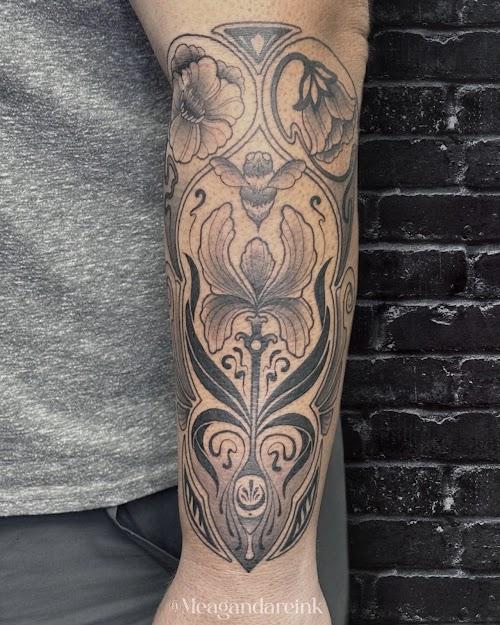 Lunar Tattoo Studio