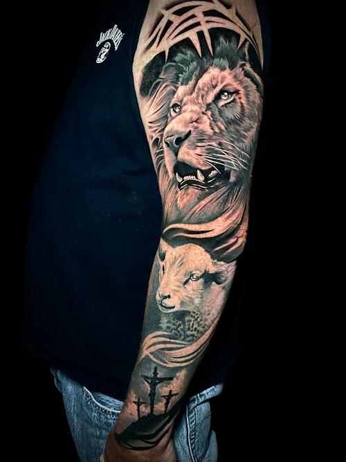 Golden Goose Private Tattoo Studio