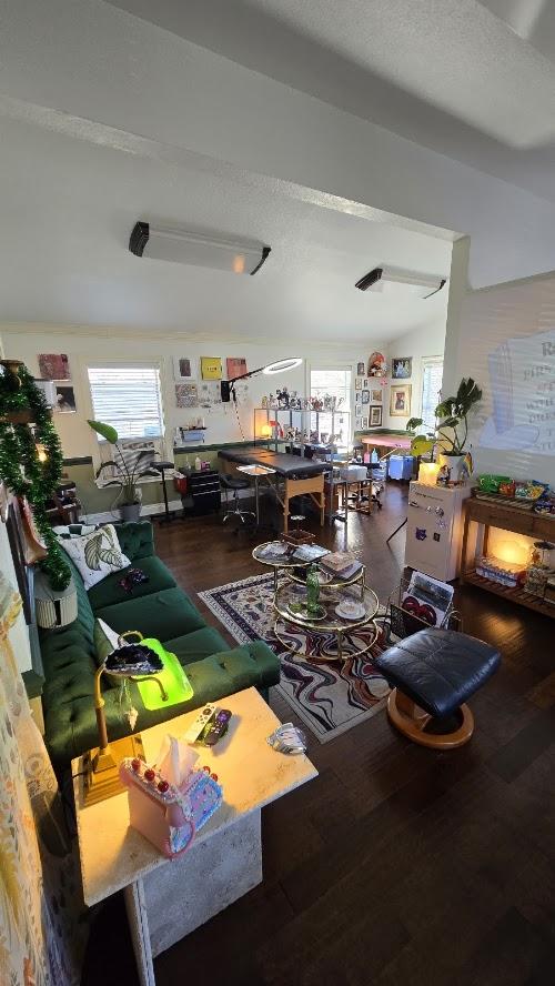 Green Aura Studio
