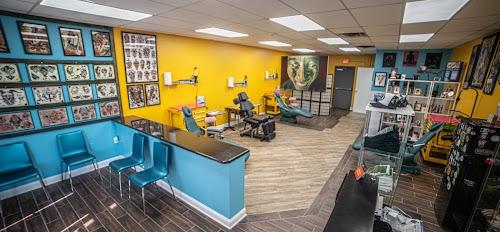 Sidetrack Tattoo and Piercing