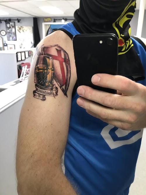 Full Moon Tattoo