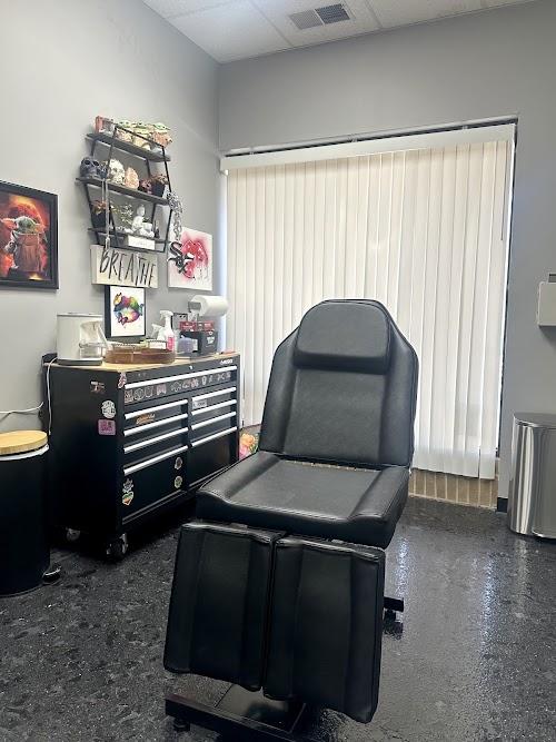 Mystic Knot Tattoo & Body Piercing