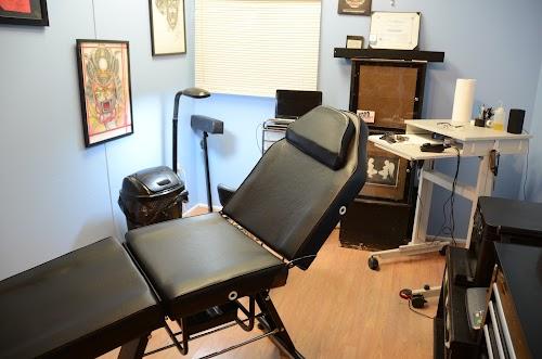 Untouchable Trends Tattoo’s and Tanning
