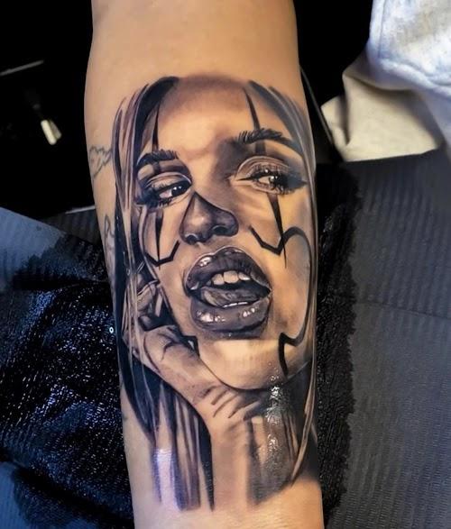 SMOKEYS TATTOOS
