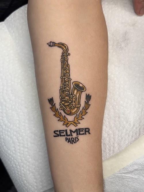 6 Finger Tattoo