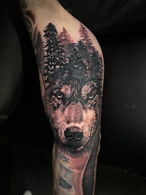 Shades of Black Tattoo Studio